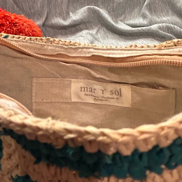 MAR Y SOL Sonia Handwoven Crocheted Raffia Striped Clutch Pom Accents NWTS